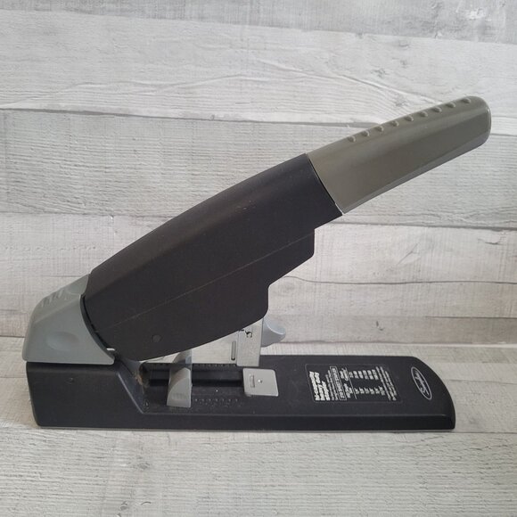 Swingline High-Capacity Heavy Duty Stapler 160 Sheet Capacity - Picture 3 of 6